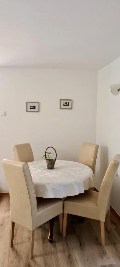 Apartment Mira Baska  Ngoại thất bức ảnh